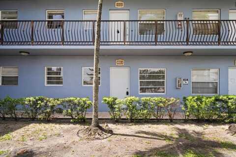 110 SE 2nd St, Hallandale Beach, FL 33009