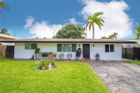 7700 NW 15th St, Pembroke Pines, FL 33024