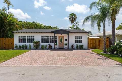 739 NE 17th Rd, Fort Lauderdale, FL 33304