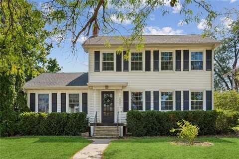 2021 Bever Avenue SE, Cedar Rapids, IA 52403