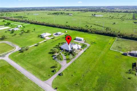 8135 White Fences Lane, Vero Beach, FL 32968