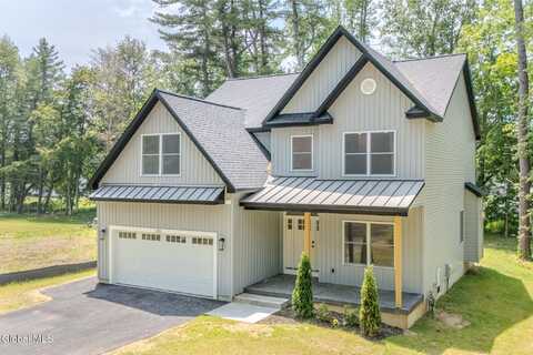 233 Pinewood Drive, Guilderland, NY 12203