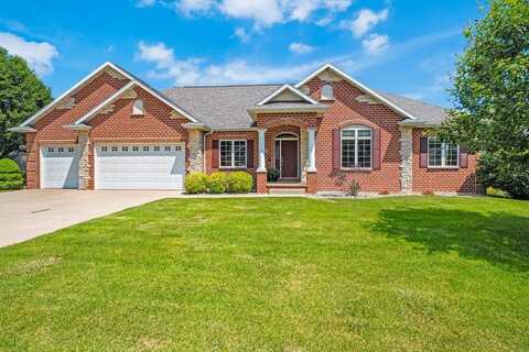 2134 LUXURY Drive, GREEN BAY, WI 54313