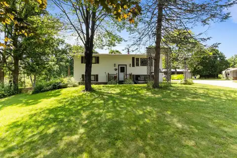 N2341 BEAN CITY Road, NEW LONDON, WI 54961