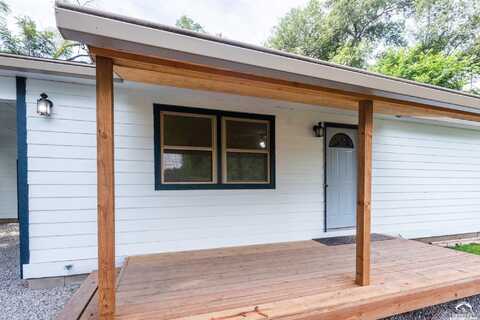 925 E 21st Terrace, Lawrence, KS 66046