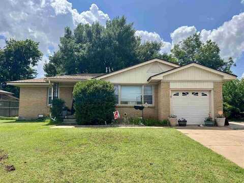 1626 NW 27th St, Lawton, OK 73505