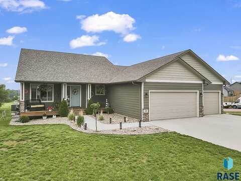 39 N 6th St, Baltic, SD 57003