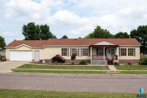 2500 N Lyme Grass Ave, Sioux Falls, SD 57107