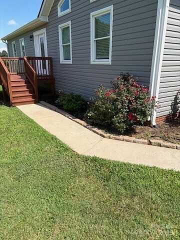 182 Red Hawk Lane, Olin, NC 28660
