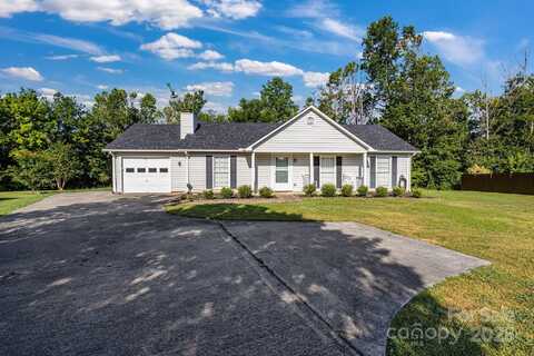 1012 Thorncrest Drive, Fletcher, NC 28732