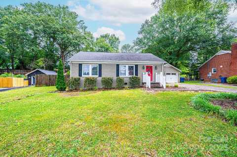122 15th Avenue NW, Hickory, NC 28601
