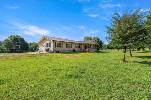 1140 Reynolds Bridge Road, Benton, TN 37307