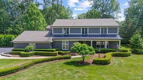 4728 Brafferton Drive, Bloomfield Hills, MI 48302