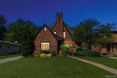 132 Illinois Avenue, Pontiac, MI 48341