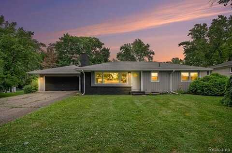 1082 GENELLA Street, Waterford, MI 48328