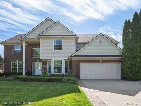 39104 Devonshire Court, Harrison Township, MI 48045