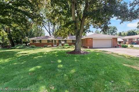 31541 Rocky Crest, Farmington Hills, MI 48336