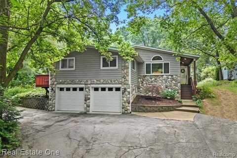 4217 Link Avenue, Brighton, MI 48114