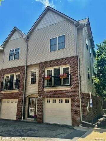 105 S 2ND Street, Brighton, MI 48116