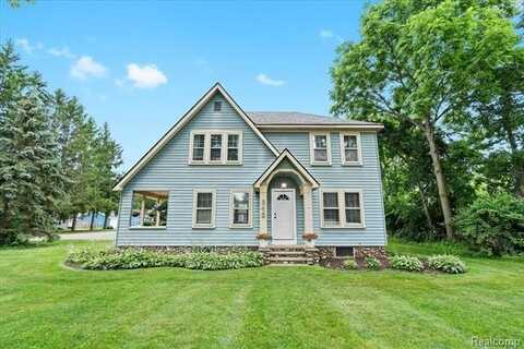 342 King Street, Highland, MI 48357