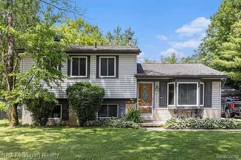41173 Cimarron Street, Clinton Township, MI 48038