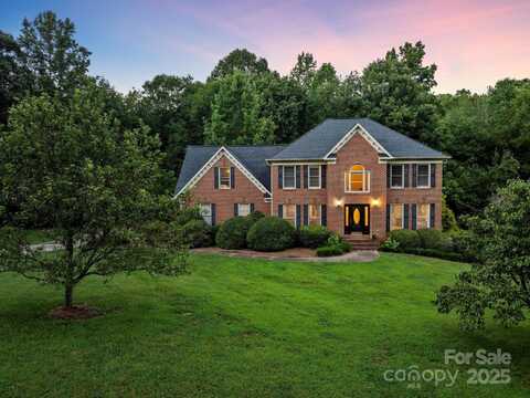 1378 Shadowfax Wynd, Hickory, NC 28602