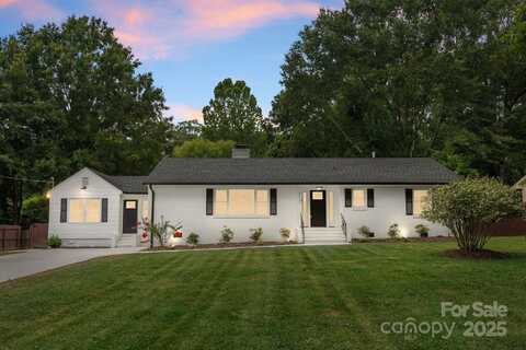 1121 S Edgemont Avenue, Gastonia, NC 28054