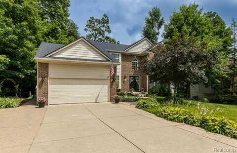 4500 Red Oak Boulevard, Waterford, MI 48329