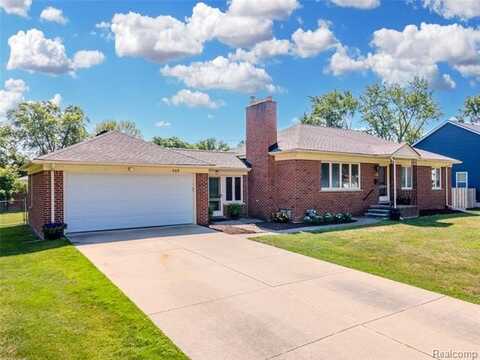 549 S Bywood Avenue, Clawson, MI 48017