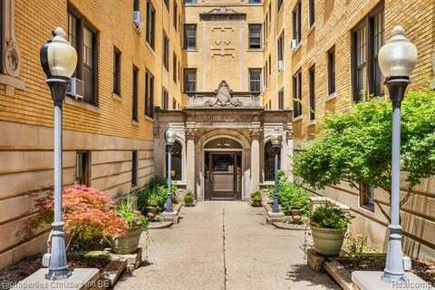 120 Seward Street, Detroit, MI 48202
