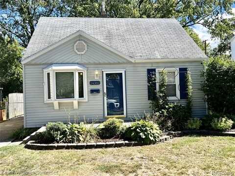 24382 Columbus Avenue, Warren, MI 48089