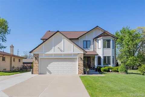 15991 Toulouse, Fraser, MI 48026