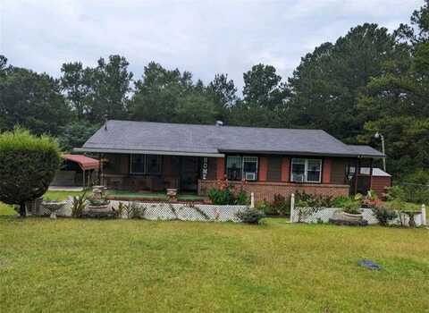 2102 SUSIE CIRCLE, TUSKEGEE, AL 36083