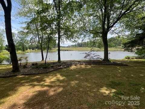 616 Indian Wells Circle, Lexington, NC 27295