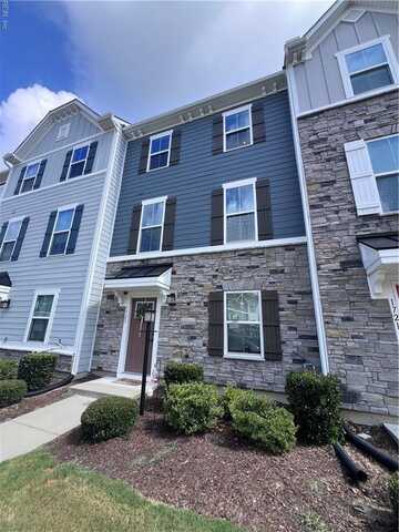 1723 Defiance DR, Chesapeake, VA 23323