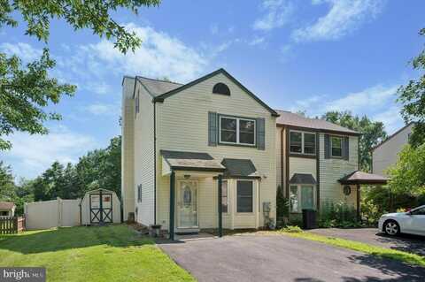 645 WHITTIER DR, WARMINSTER, PA 18974