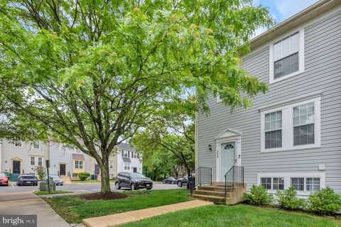 6029 SURREY SQUARE LN, DISTRICT HEIGHTS, MD 20747