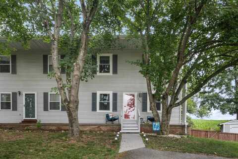 395 Warren Street, Christiansburg, VA 24073