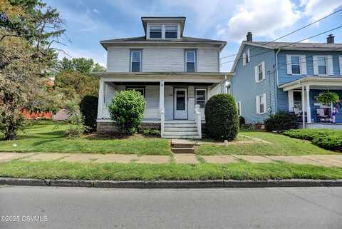 428 E MAIN Street, Middleburg, PA 17842