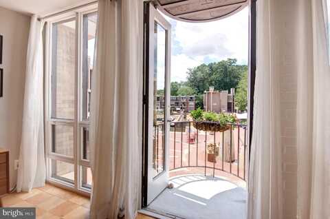 1642 CHIMNEY HOUSE RD, RESTON, VA 20190