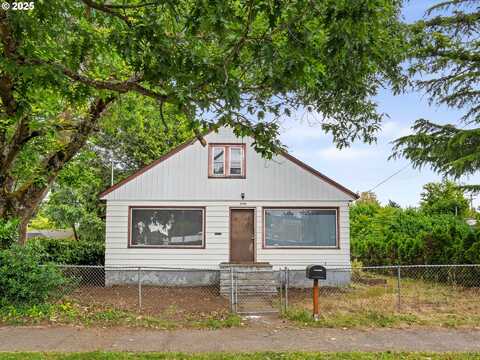 5906 SE 48TH AVE, Portland, OR 97206