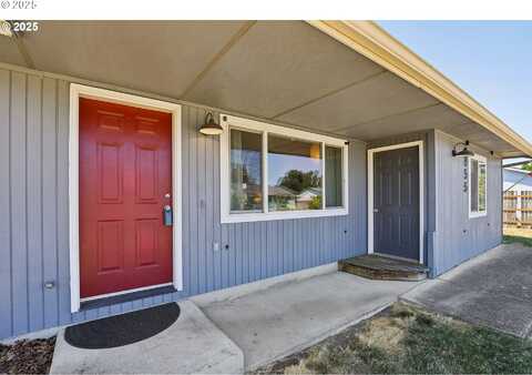 855 N 8TH ST, Aumsville, OR 97325