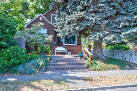 416 W 10TH ST, The Dalles, OR 97058