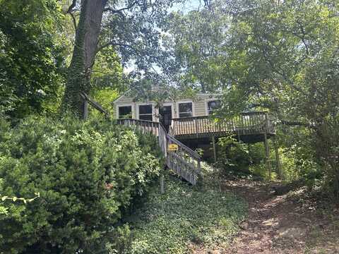 13 Hill Street, Branford, CT 06405