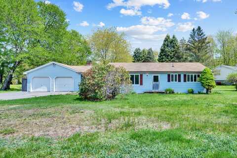 6 Victoria Drive, Colchester, CT 06415