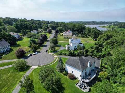 61 Brookview Court, Groton, CT 06340