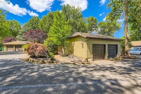 7582 SW CRESMOOR DR, Beaverton, OR 97008