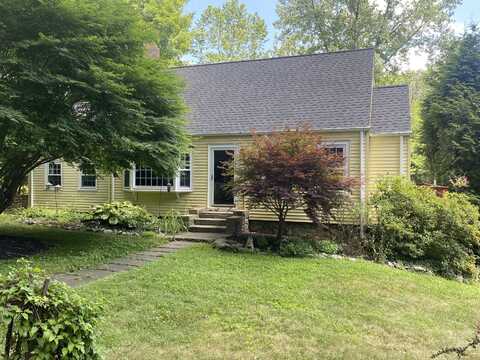 29 Grumman Avenue, Wilton, CT 06897