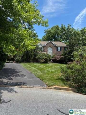 1905 Grouse Court, Fair Oaks, PA 18040