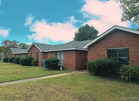 962 Peachtree Street, Prattville, AL 36066